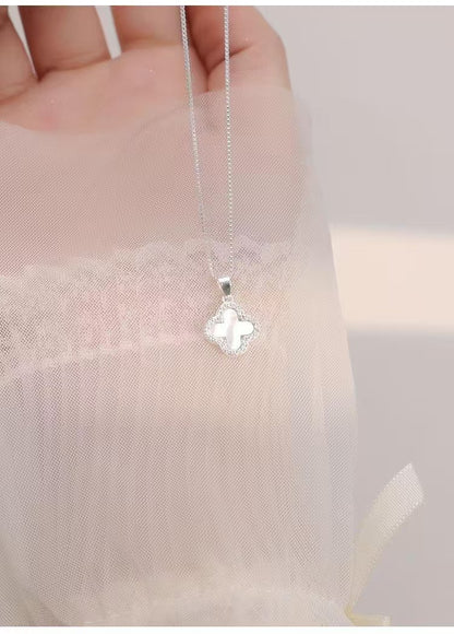 925 silver four-leaf clover silver necklace  new hot style light luxury small life day gift exquisite